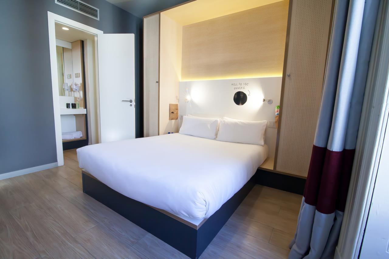 Toc Hostel מדריד מראה חיצוני תמונה